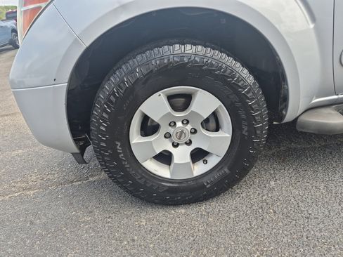 Used 2007 Nissan Pathfinder SE w/ SE Premium Pkg image 7