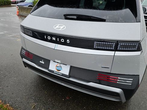 New 2025 Hyundai Ioniq 5 SEL image 13