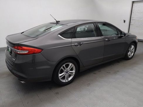 Used 2018 Ford Fusion SE w/ Fusion SE Technology Package image 10