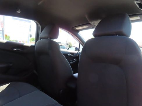 Used 2019 Chevrolet Cruze LT w/ RS Package FWD image 38