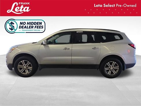 Used 2017 Chevrolet Traverse LT FWD image 3