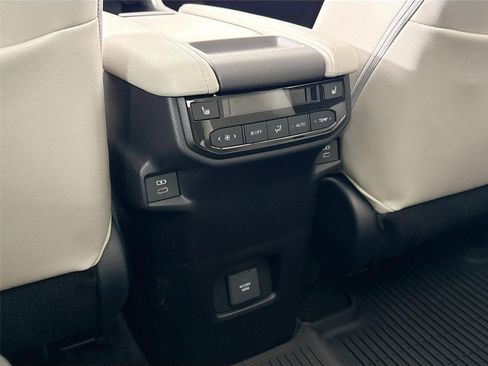 New 2026 Toyota Grand Highlander Limited image 36