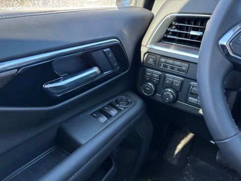 New 2026 Chevrolet Suburban LS w/ Max Trailering Package AWD/4WD image 25