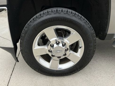 Used 2017 Chevrolet Silverado 2500 LTZ w/ Vortec Plus Package image 34