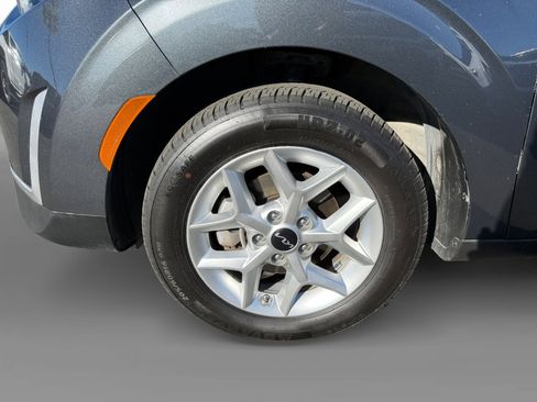 Used 2024 Kia Soul LX w/ Option Group 015 image 9