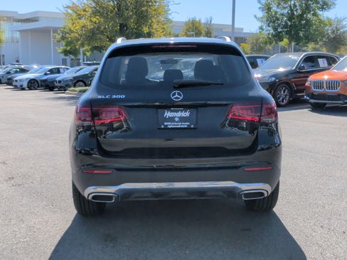 Used 2020 Mercedes-Benz GLC 300 image 12