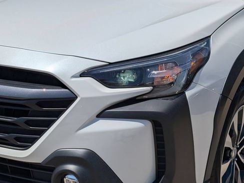 Certified 2025 Subaru Outback Limited XT AWD/4WD image 9
