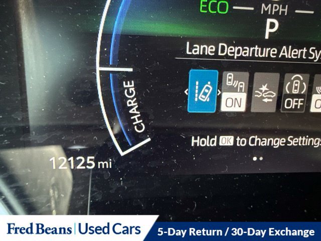 Used 2025 Toyota Camry SE w/ Multimedia Upgrade Package FWD image 27