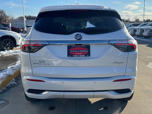 Used 2023 Buick Enclave Avenir w/ Avenir Technology Package image 4