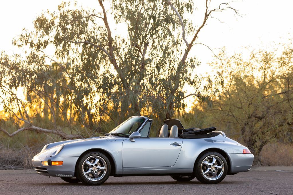 Used 1995 Porsche 911 Cabriolet image 10