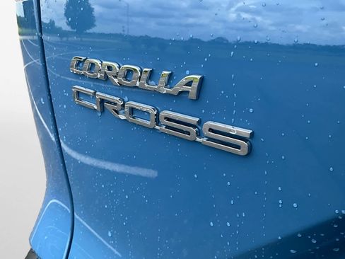 Used 2026 Toyota Corolla Cross LE AWD/4WD image 26