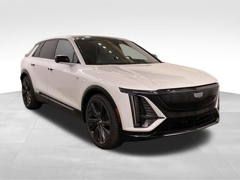 New 2025 Cadillac Lyriq Sport AWD/4WD image 14