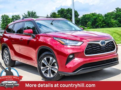 Used 2022 Toyota Highlander XLE