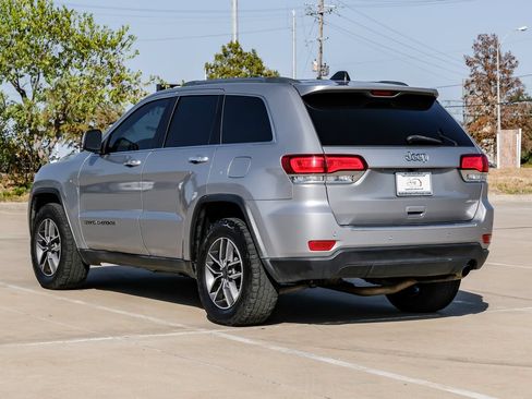 Used 2020 Jeep Grand Cherokee Limited w/ Luxury Group II RWD image 11