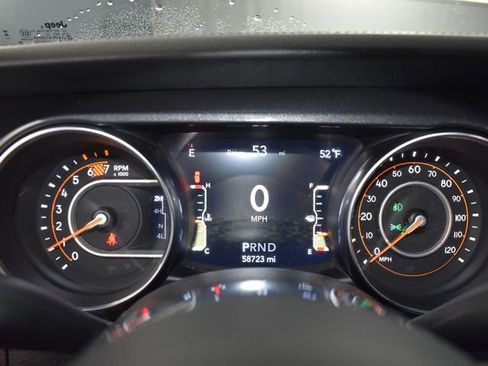 Used 2021 Jeep Wrangler Unlimited Sahara image 18