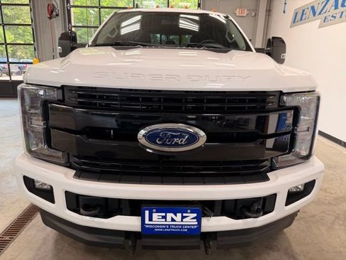 Used 2019 Ford F250 Lariat AWD/4WD image 3
