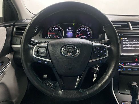 Used 2017 Toyota Camry XSE image 17