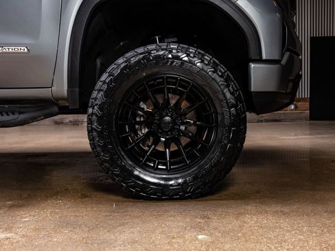 Used 2026 GMC Sierra 1500 Elevation w/ Preferred Package image 12