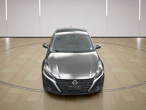 Certified 2024 Nissan Altima 2.5 SV w/ SV Premium Package AWD/4WD image 30