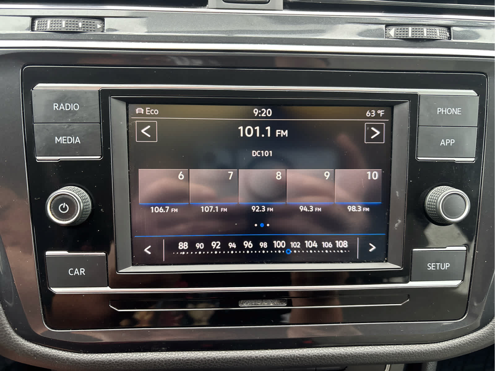 Used 2019 Volkswagen Tiguan S w/ Driver Assistance Package AWD/4WD image 18