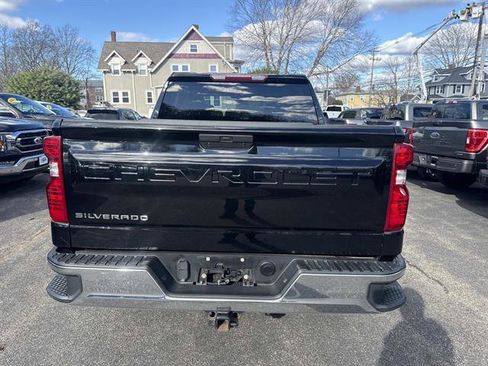Used 2021 Chevrolet Silverado 1500 LT image 4
