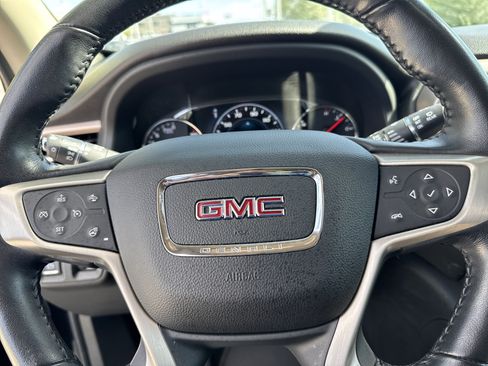 Used 2019 GMC Acadia Denali w/ Technology Package AWD/4WD image 14