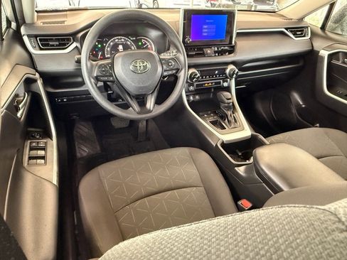 Used 2023 Toyota RAV4 XLE w/ Convenience Package image 13