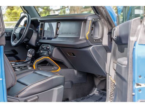 Used 2024 Ford Bronco Badlands AWD/4WD image 10