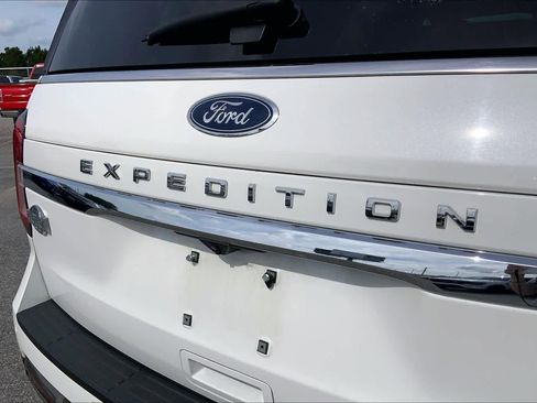Used 2024 Ford Expedition Max King Ranch AWD/4WD image 31