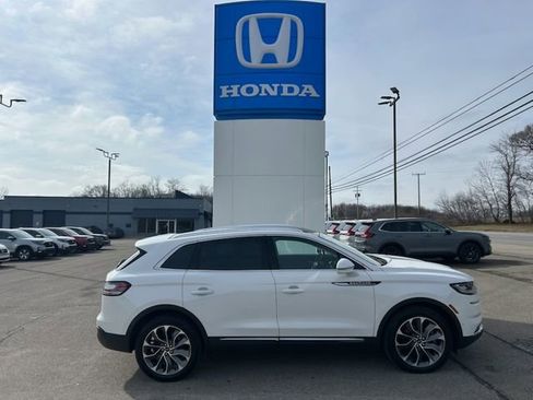 Used 2021 Lincoln Nautilus Reserve AWD/4WD image 1