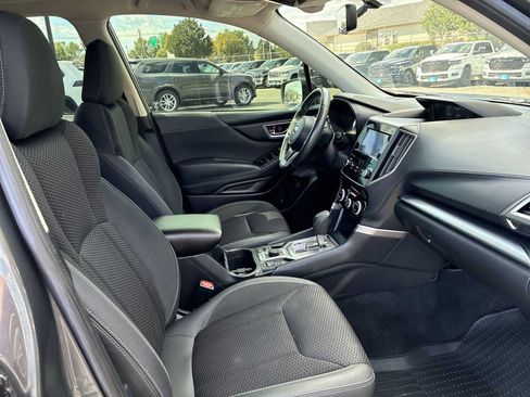Used 2020 Subaru Forester Premium AWD/4WD image 24