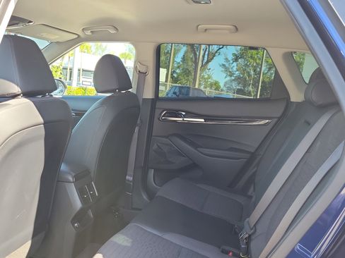Used 2023 Kia Seltos S FWD image 12