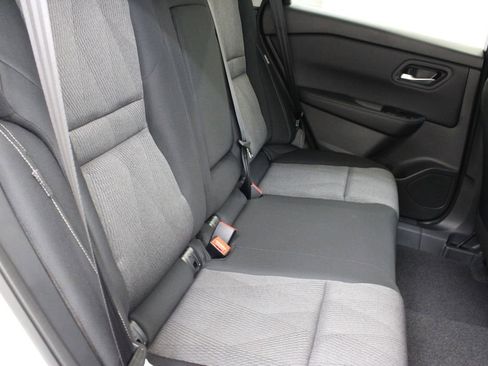 New 2026 Nissan Rogue SV FWD image 18