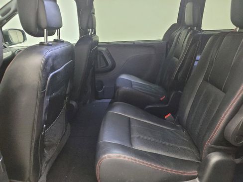 Used 2019 Dodge Grand Caravan GT FWD image 18