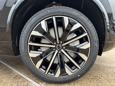 New 2026 Volvo XC90 T8 Plus image 9