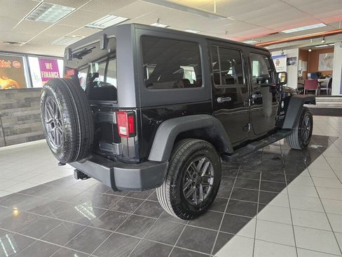 Used 2015 Jeep Wrangler Unlimited Sport w/ Power Convenience Group AWD/4WD image 6