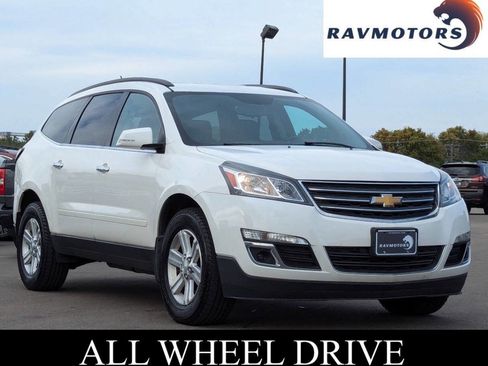 Used 2013 Chevrolet Traverse LT image 1
