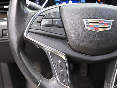 Used 2017 Cadillac XT5 Luxury w/ Driver Awareness Package AWD/4WD image 12