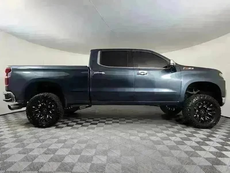 Used 2020 Chevrolet Silverado 1500 LTZ AWD/4WD image 7