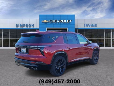 Certified 2024 Chevrolet Traverse RS w/ LPO, Floor Liner Package image 8