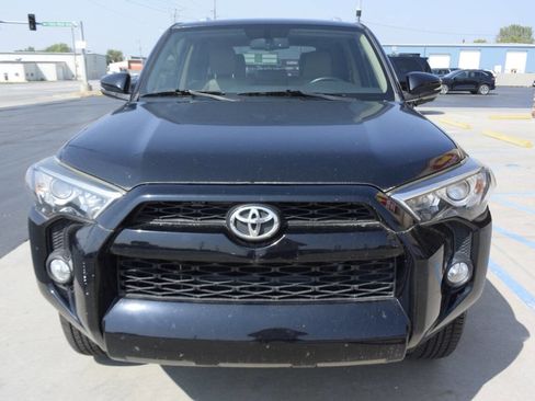 Used 2016 Toyota 4Runner SR5 Premium image 8