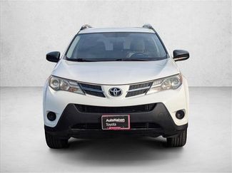 Used 2014 Toyota RAV4 LE video 2