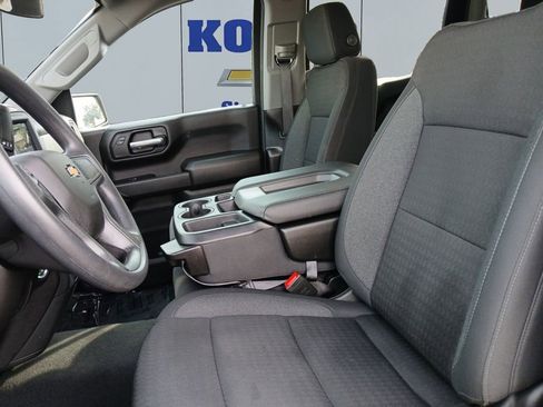 Used 2025 Chevrolet Silverado 1500 Custom w/ Turbomax Blackout Package RWD image 10