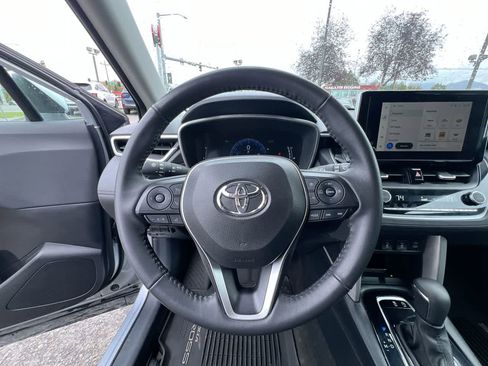 Used 2024 Toyota Corolla Cross XLE w/ Convenience Package image 14