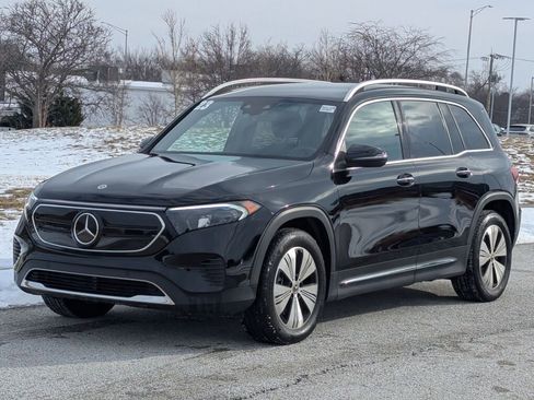 Used 2023 Mercedes-Benz EQB 300 4MATIC image 38