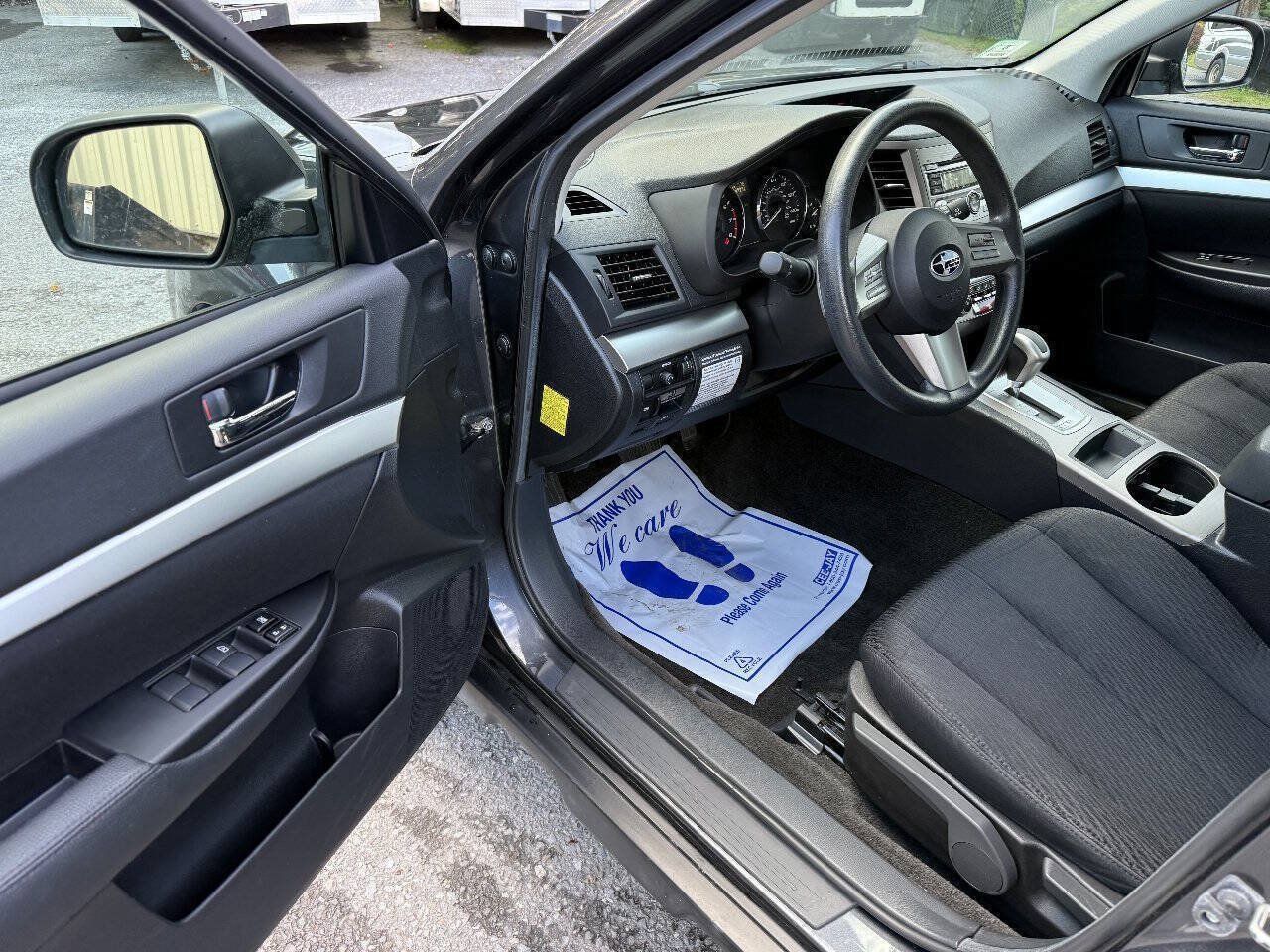 Used 2011 Subaru Outback 2.5i AWD/4WD image 13