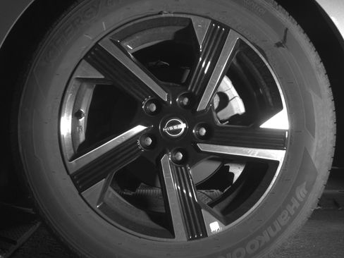 Used 2025 Nissan Sentra SV FWD image 14