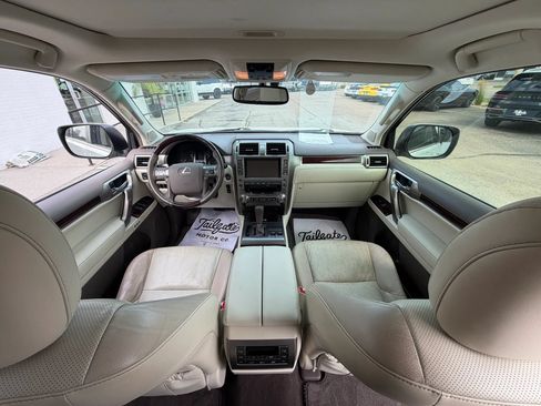 Used 2017 Lexus GX 460 Premium AWD/4WD image 8