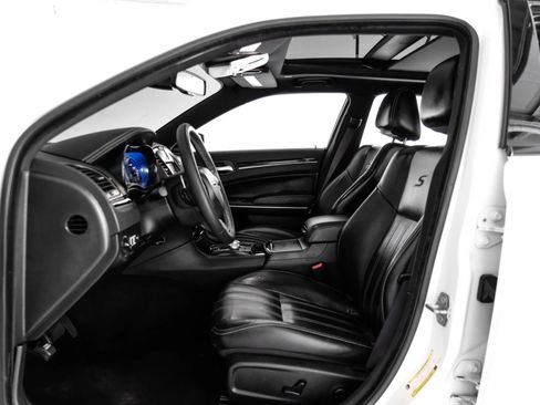 Used 2022 Chrysler 300 S RWD image 37
