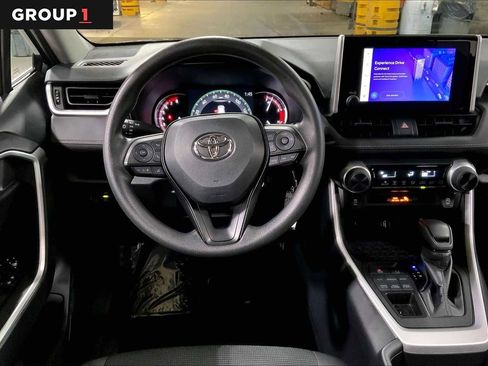 Used 2024 Toyota RAV4 LE image 5